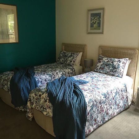Lakeside Conti Villas 戴尔斯福特 外观 照片